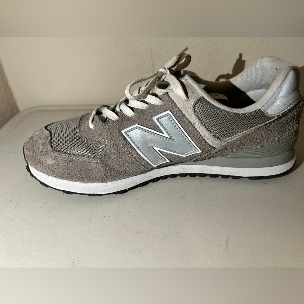 New Balance Men's 574 Core Shoes. - Picture 8 of 10